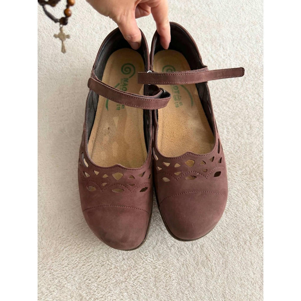 Naot Womens 41 Brown Leather Kirei Mary Jane Flats Laser Cut Comfort Shoes